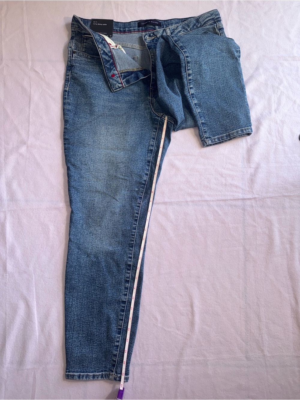 Tommy Hilfiger Women's Curvy Skinny Ankle Jeans in Medium Blue Wash Size 14 - Picture 8 of 9